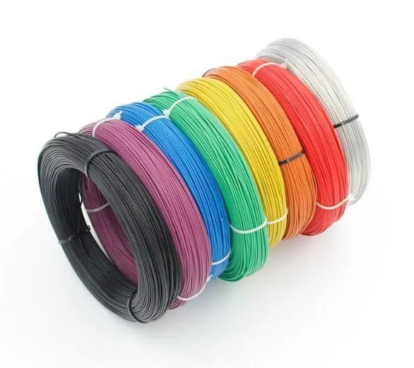 Retardante de llama a alta temperatura XLPE aislante de alambre automotriz cable eléctrico para aplicaciones industriales